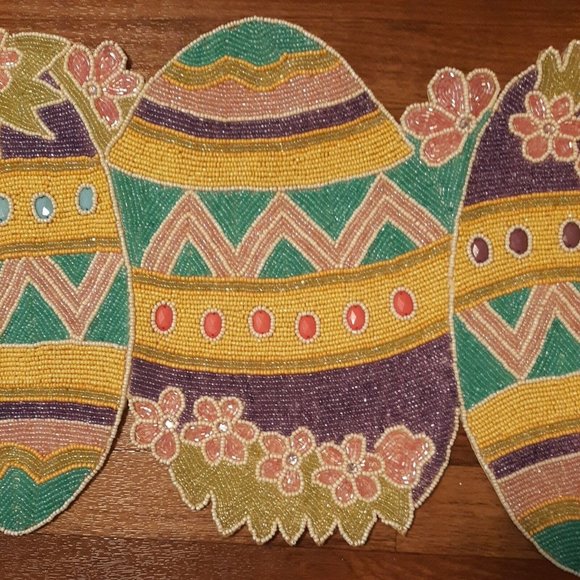 Jewelled Easter Egg Table Runner Beaded Floral - Picture 5 of 13